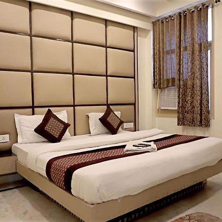 Hotel Klick International At "5 Min Walking " From New Delhi Railway Station Екстериор снимка
