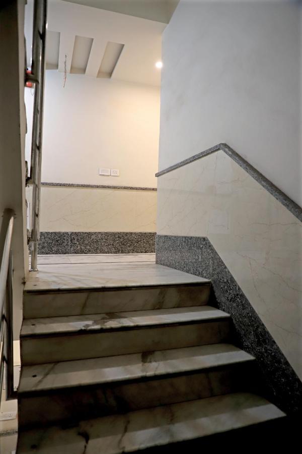Hotel Klick International At "5 Min Walking " From New Delhi Railway Station Екстериор снимка