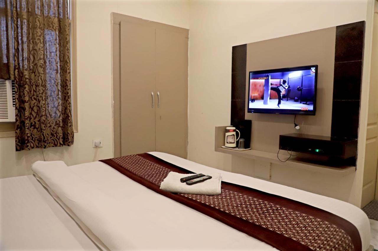 Hotel Klick International At "5 Min Walking " From New Delhi Railway Station Екстериор снимка