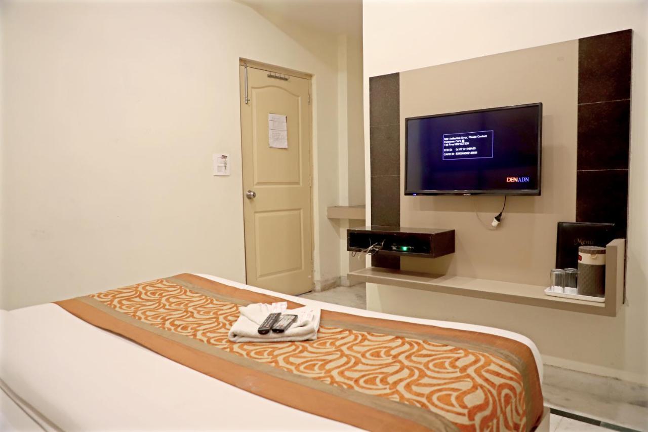 Hotel Klick International At "5 Min Walking " From New Delhi Railway Station Екстериор снимка