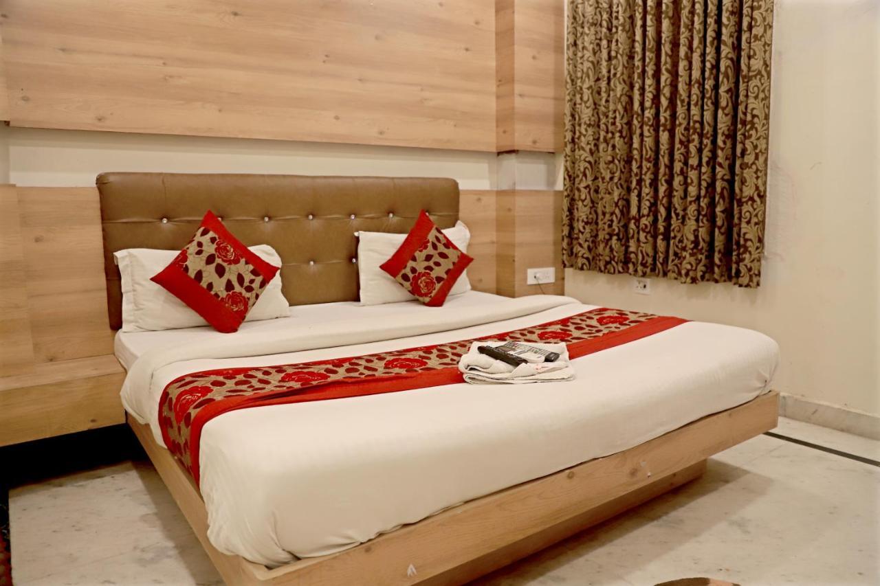 Hotel Klick International At "5 Min Walking " From New Delhi Railway Station Екстериор снимка