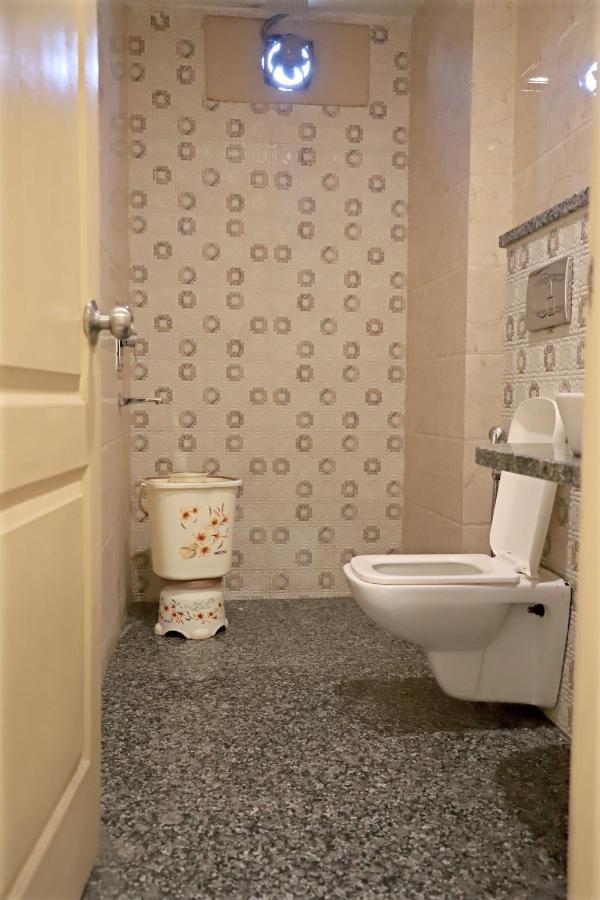 Hotel Klick International At "5 Min Walking " From New Delhi Railway Station Екстериор снимка