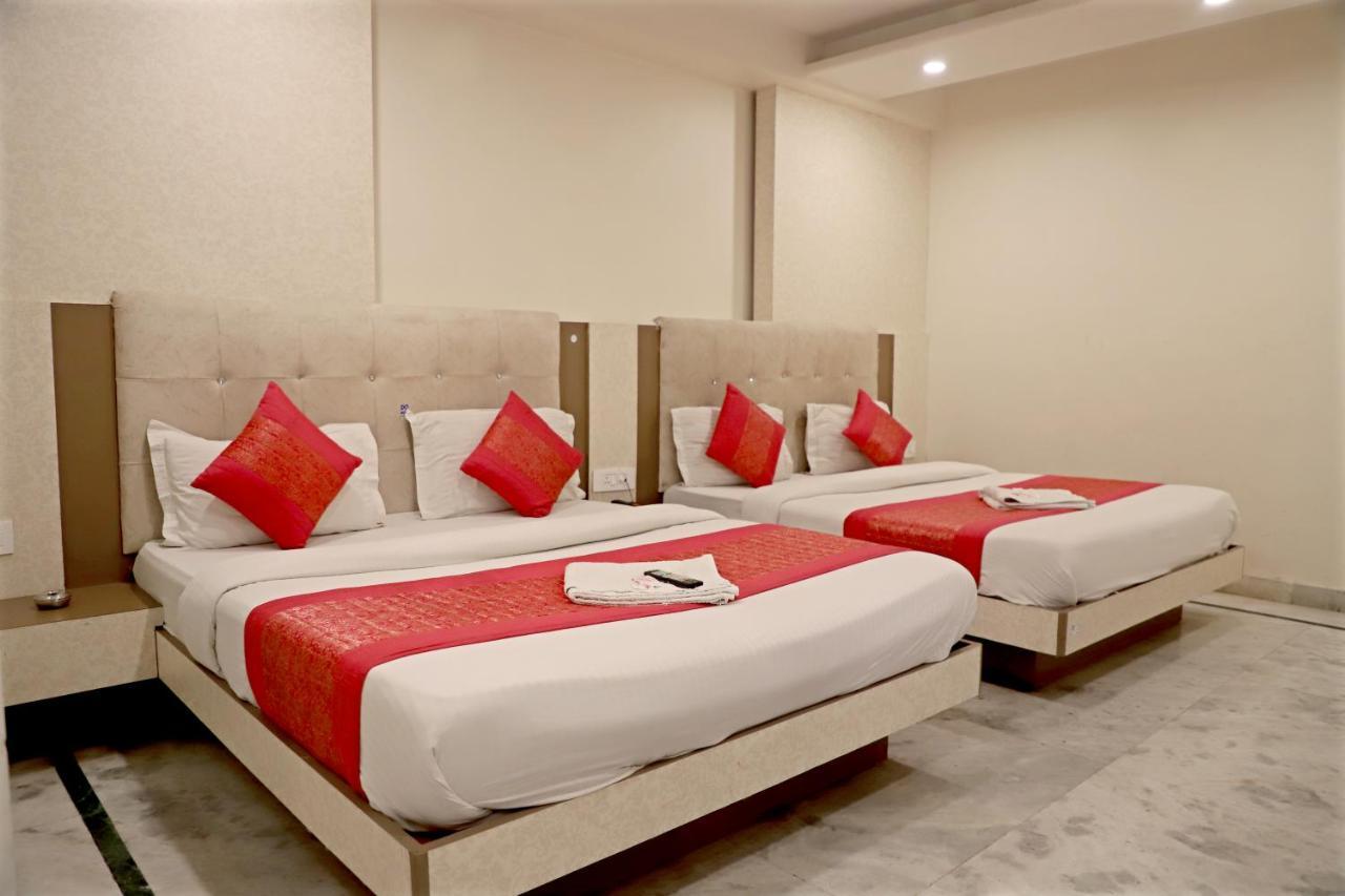 Hotel Klick International At "5 Min Walking " From New Delhi Railway Station Екстериор снимка